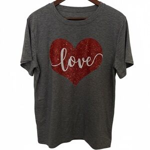 Soft Gray Glitter Look "Love" Red Heart Graphic Tee Size L